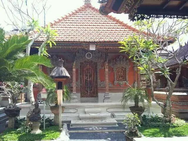 Rumah Tradisional Bale Manten