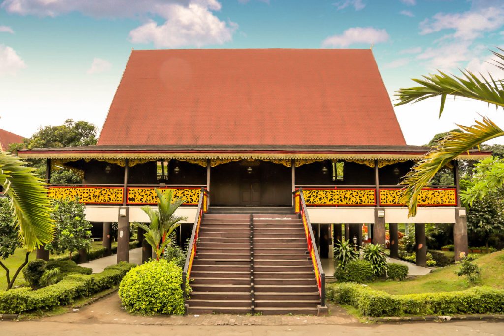 rumah adat jambi