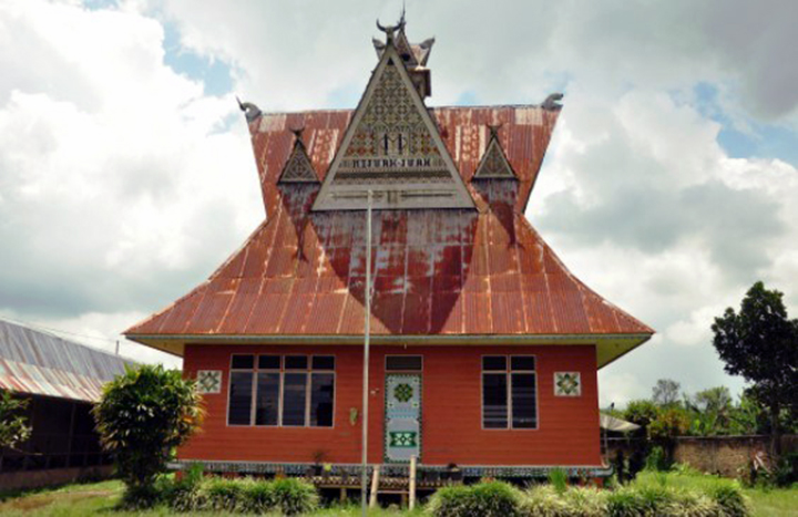 Rumah Adat Bagas Godang