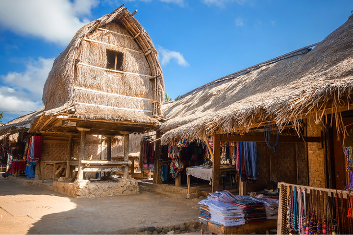 Rumah Adat Bale Lumbung NTB