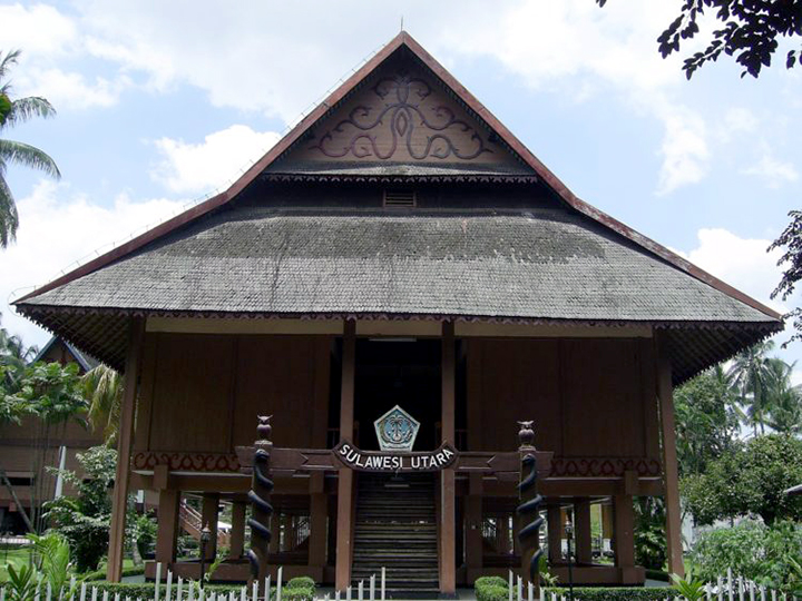 Rumah Adat Suku Bolaang Mongondow