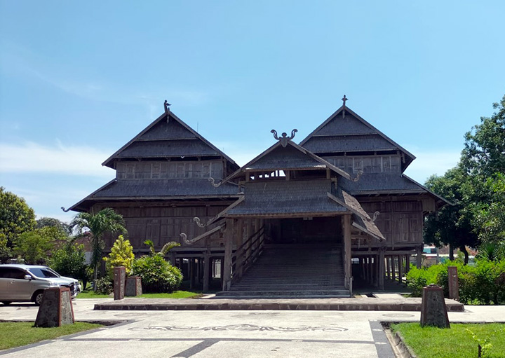 istana dalam loka