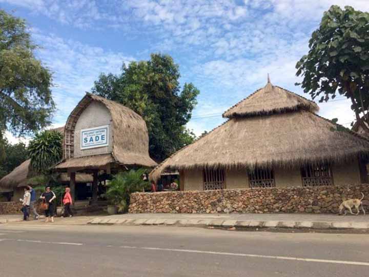 rumah adat suku sasak