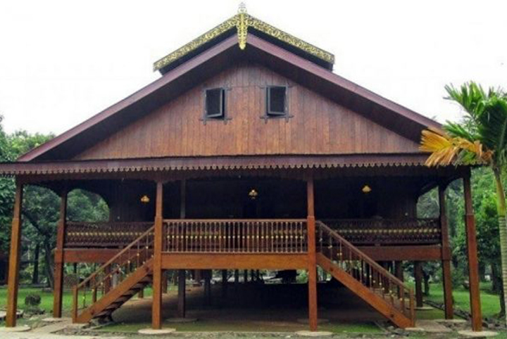 rumah adat sulawesi utara