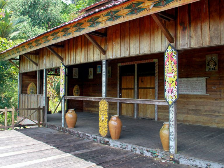 Rumah Bentang Samalantan