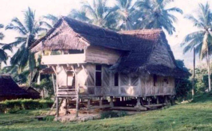 rumah Banoa Sibatang