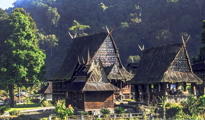 rumah adat mandailing bagas godang