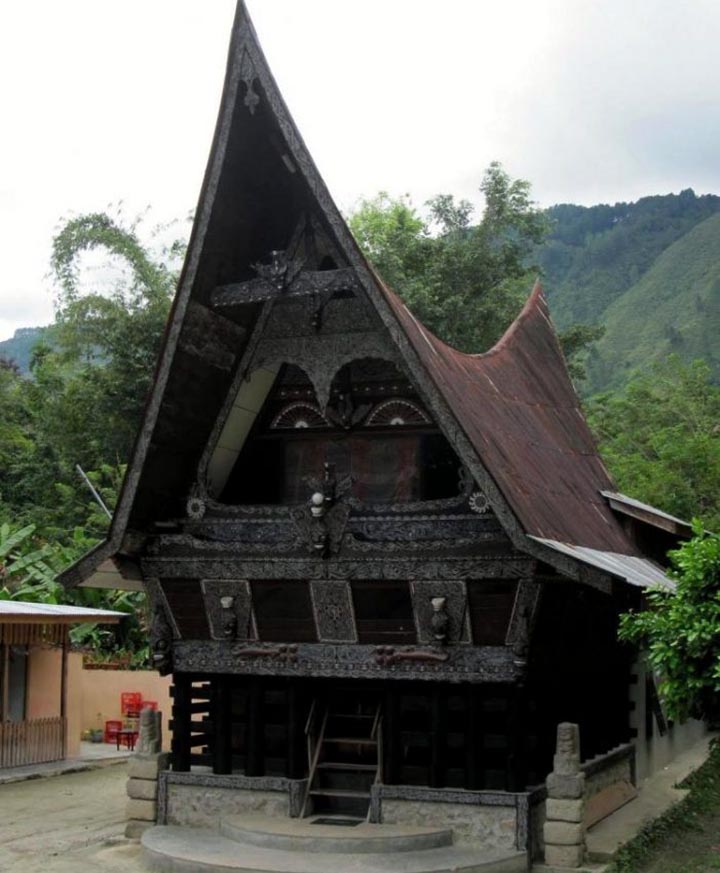 rumah adat kingking