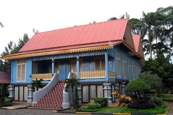 rumah belah bubung berasal dari