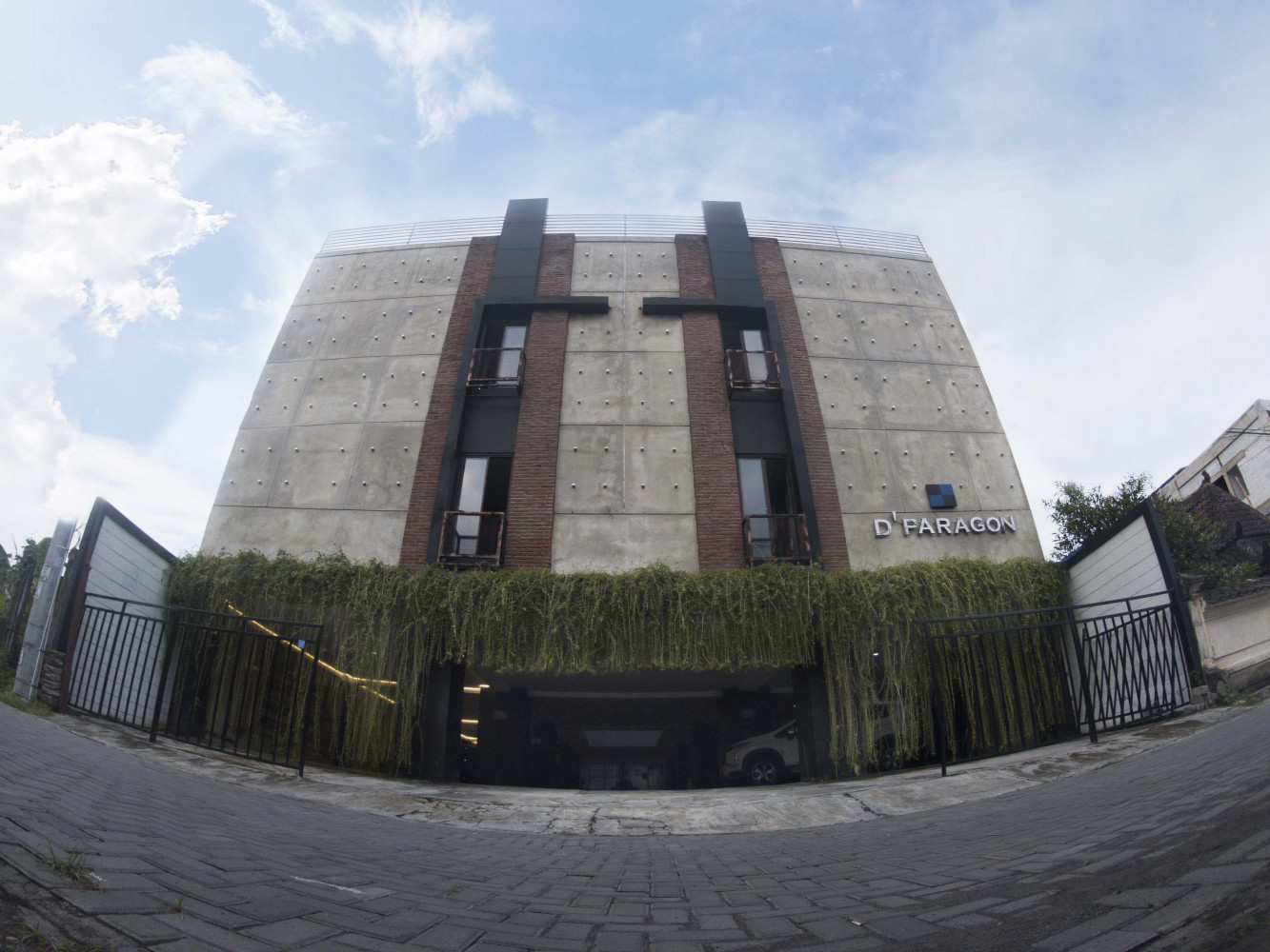 D’Paragon Pogung F